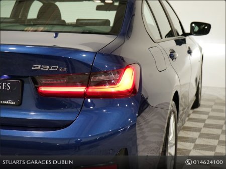 2022 BMW 3-Series - photo 11