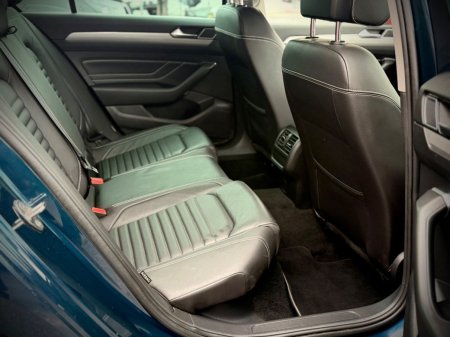 2020 Volkswagen Passat - photo 9