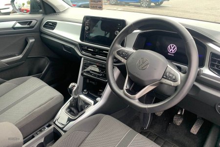 2025 Volkswagen T-Roc - photo 9