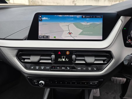 2022 BMW 1-Series - photo 16
