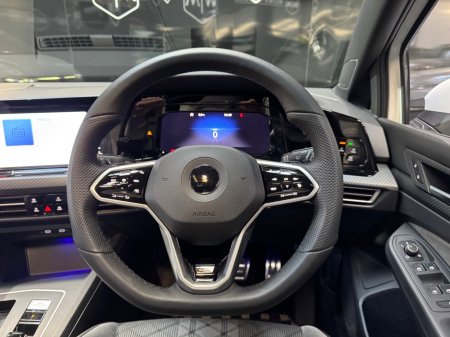 2021 Volkswagen Golf - photo 17