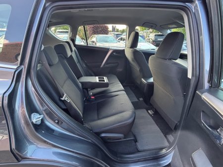 2017 Toyota RAV4 - photo 13