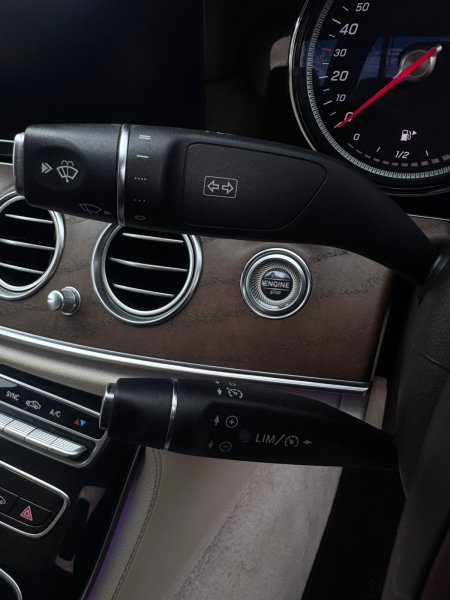 2018 Mercedes-Benz E-Class - photo 24