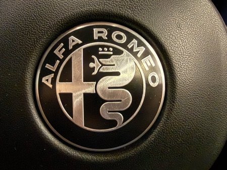 2025 Alfa Romeo Stelvio - photo 23