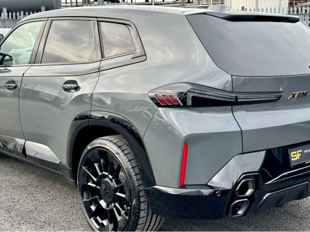 2026 BMW XM - photo 8