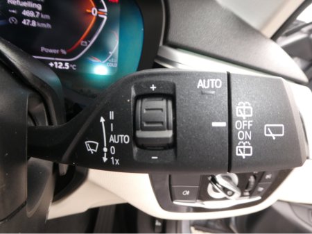 2022 BMW 5-Series - photo 28
