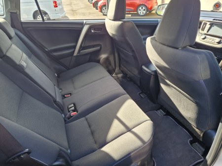 2018 Toyota RAV4 - photo 14