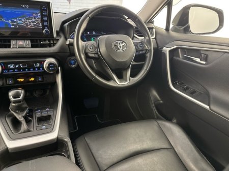 2022 Toyota RAV4 - photo 9