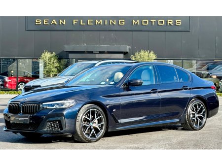 2022 BMW 5-Series - photo 2