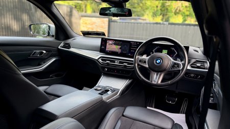 2023 BMW 3-Series - photo 14