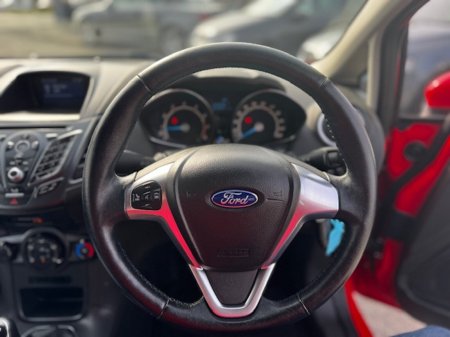 2016 Ford Fiesta - photo 17