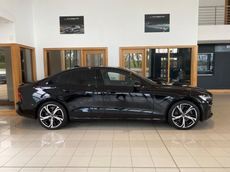 2023 Volvo S60 - photo 2