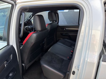 2024 Toyota Hilux - photo 13