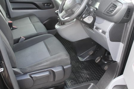 2023 Vauxhall Vivaro - photo 12