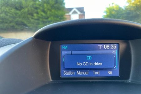 2017 Ford Fiesta - photo 30