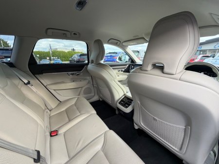 2019 Volvo V90 - photo 33