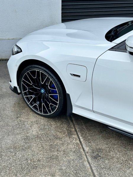 2022 BMW 3-Series - photo 11