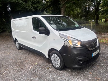 2018 Nissan NV300