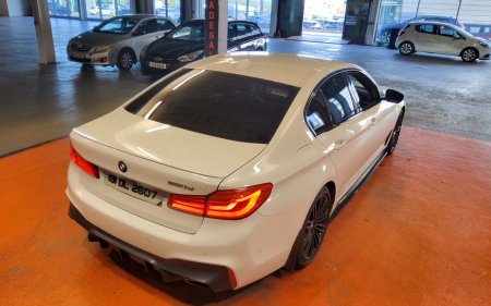 2019 BMW 5-Series - photo 2