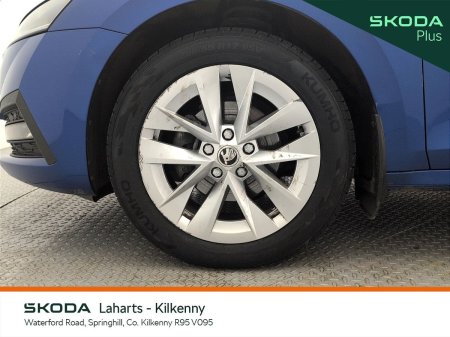 2023 Skoda Octavia - photo 9
