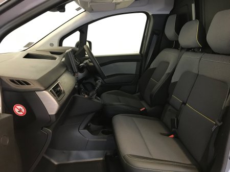2026 Renault Kangoo - photo 2