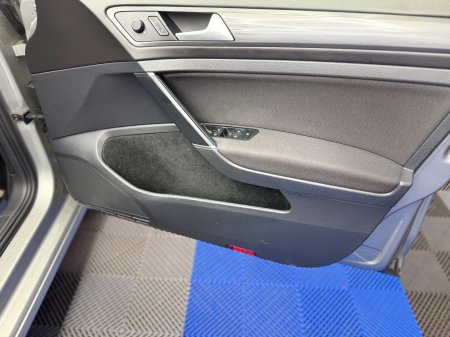 2018 Volkswagen Golf - photo 17
