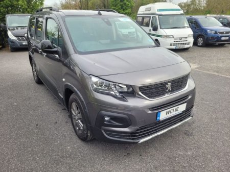 2023 Peugeot Rifter - photo 4