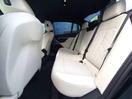 2026 BMW 5-Series - photo 22