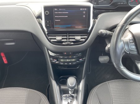 2018 Peugeot 208 - photo 14
