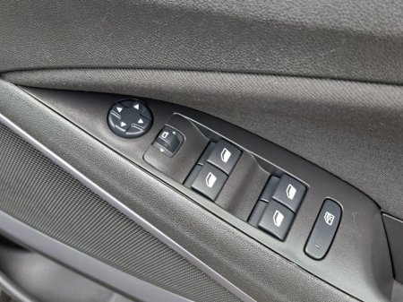 2024 Opel Crossland - photo 27