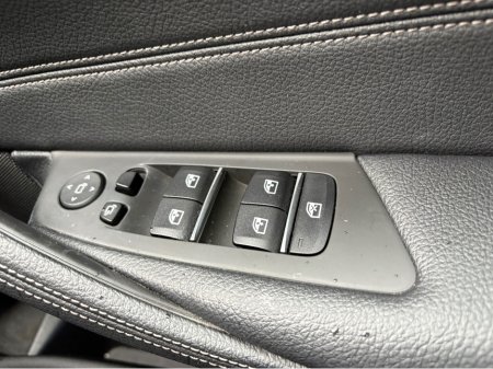 2023 BMW 5-Series - photo 20