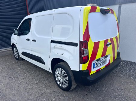 2020 Peugeot Partner - photo 6