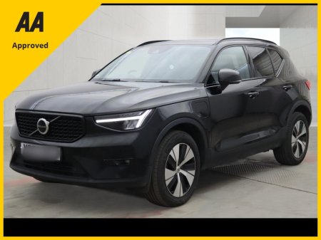 2022 Volvo XC40 - photo 2
