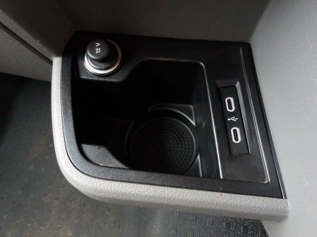 2020 Volkswagen Transporter - photo 22