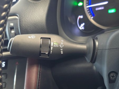 2019 Lexus IS - photo 22