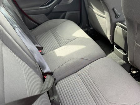 2017 Ford Focus - photo 17