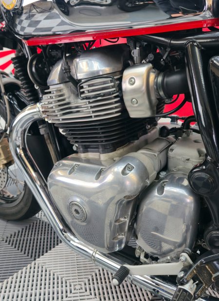 2025 ROYAL ENFIELD Interceptor 650 - photo 9