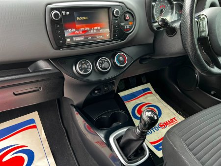 2016 Toyota Yaris - photo 11