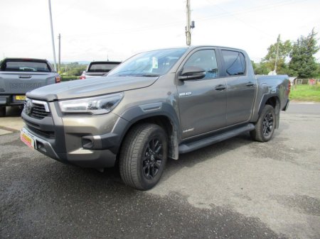 2025 Toyota Hilux - photo 8