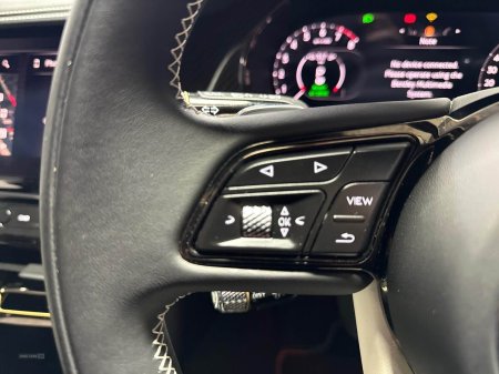 2025 Bentley Flying Spur - photo 21