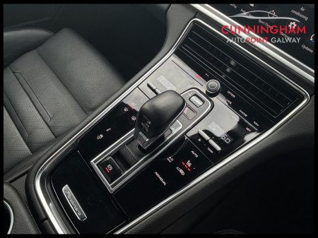 2022 Porsche Panamera - photo 31