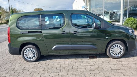 2025 Toyota Proace - photo 21