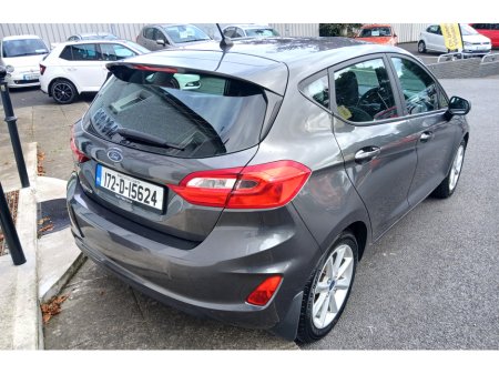 2017 Ford Fiesta - photo 2