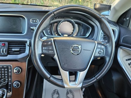 2016 Volvo V40 - photo 28