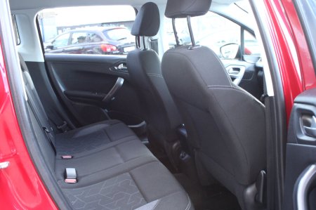 2017 Peugeot 2008 - photo 7
