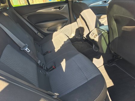 2020 Opel Insignia - photo 11