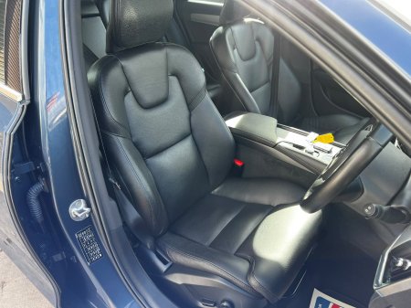 2022 Volvo V90 - photo 12