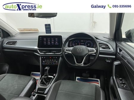 2023 Volkswagen T-Roc - photo 10