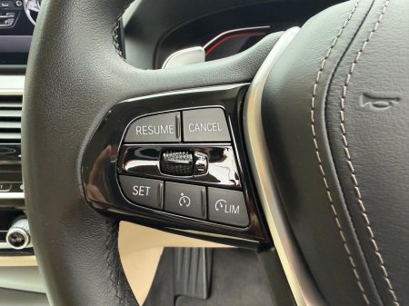2023 BMW 5-Series - photo 22