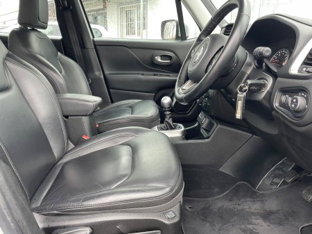 2019 Jeep Renegade - photo 16
